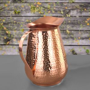 Ensemble de carafes en cuivre pour des présentations culinaires élégantes et culturelles, service d'eau en métal avec verres, durable, réutilisable, pour la cuisine. - Product Image 1