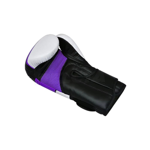 Gants de boxe de dernière génération, vente directe d'usine, gants de boxe de qualité fabriqués au Pakistan. - Product Image 3