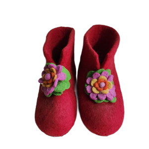 NCG AD12-01 Chaussures d'hiver légères et chaudes pour femmes, faites à la main, avec motif de fleurs vertes éternelles, antidérapantes, en laine, pour usage intérieur/extérieur - Product Image 1