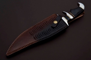 Couteau Bowie artisanal en acier D2 avec manche en corne de buffle et garde en acier, couteau de survie et de chasse avec étui en cuir - Product Image 2