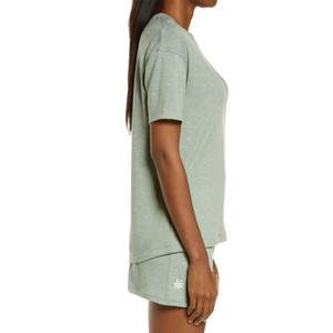 ChicDesign Women Modern Style <b>Twin</b> <b>Set</b> Top And Shorts Casual Outfit Casual Two Piece Outfit Top And Shorts Cheap Rate For Bulk - Product Image 6