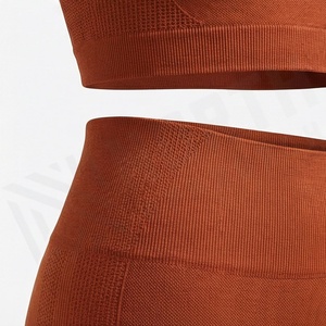 Ensemble de yoga deux pièces sans couture avec soutien-gorge et short, service OEM de logo personnalisé, vêtements de sport pour femmes, tenue de fitness et d'exercice - Product Image 5