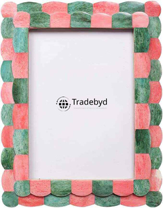 Elegante y Creativo Marco de Fotos Decorativo Ligero con Incrustaciones de Hueso, Hecho a Mano por Tradebyd - Product Image 1