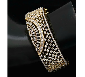 Bracelets de créateur de luxe de qualité supérieure, finition or blanc, ouvrables, pour mariage, fiançailles, soirée, pour femmes - Product Image 1