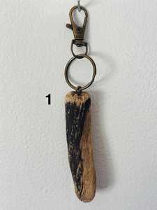 พวงกุญแจไม้ลอยน้ำ ผลิตภัณฑ์ธรรมชาติทำมือ พวงกุญแจไม้ลอยน้ำ พกพาทะเลไปกับคุณ ของขวัญสำหรับคนรักธรรมชาติ - Product Image 5