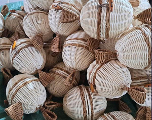 Cestas de Mimbre Natural Hechas a Mano, Cestas Colgantes para Almacenamiento, Sin Recubrimiento, Capacidad de 0.2 kg para Dulces y Chocolates - Product Image 3