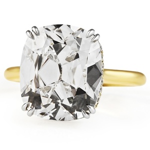 Anillo de compromiso con corte cojín de 8.88 CT, anillo solitario de oro amarillo de 14K, anillo de diamantes con halo oculto y engaste de doble punta en oro blanco - Product Image 1