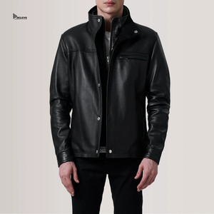 Chaqueta de Cuero Negra para Hombre de Alta Calidad, Cuello Alto, Cierre de Cremallera, Estilo Motero, Corte Regular, para Otoño - Product Image 1
