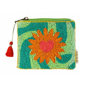 Petite pochette à monnaie artisanale Sunrise, brodée à la main, pour ranger les petits essentiels (pièces de monnaie, cartes, espèces) - Product Image 4