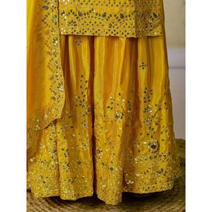 Ensemble de soirée de créateur en satin : haut, sharara, palazzo et dupatta - Product Image 4