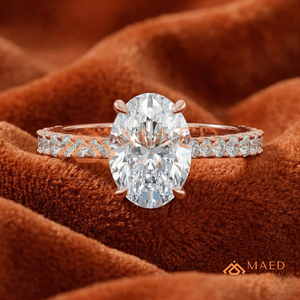 Bague de fiançailles élégante en or rose avec diamant ovale pour femme, bague en or rose avec diamant de forme ovale de qualité supérieure - Product Image 1