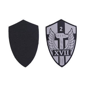 Parches de goma de PVC suave con logotipos para ropa, venta al por mayor a precio económico, logotipo de marca de goma de PVC - Product Image 1