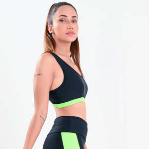 Sujetador deportivo de yoga Allure reversible de malla con cuentas y soporte alto - Negro Neón con tirantes cruzados y escote en V profundo - Product Image 3