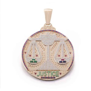 Colgante Balanza de la Justicia de Plata 925 con Oro Laminado, Moissanita de Corte Brillante Redondo, Microincrustaciones, Dijes de Lujo para Uso Diario - Product Image 5