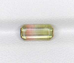 Turmalina de la India, Gema Suelta Natural Verde, Certificada por IGI, Corte Octogonal Claro, Alta Calidad para la Elaboración de Joyería Fina - Product Image 5