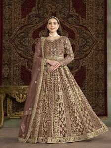 Traje Anarkali Moderno Bordado en Tela de Red Semisellada para Bodas, Fiestas, Graduaciones y Diwali - Product Image 4