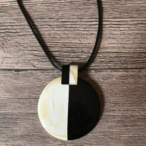 จี้เขารูปเขาควายจี้เขาขาวดำจี้เขาควายเครื่องประดับเขาสร้อยคอจี้โบโฮ - Product Image 1