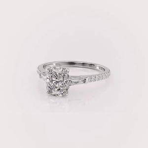 แหวนหมั้นเพชรทรงคุชชั่นวินเทจ เพชรเลี้ยงในห้องปฏิบัติการ ประดับเพชรข้าง ชุบโรเดียม รับรองโดย IGI ทำจากเงินแท้ 925 - Product Image 5