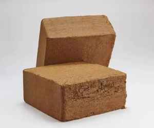 Bloc de coco-peat broyé en gros d'Inde, produit déchirable agricole avec haute teneur en EC et faible teneur en EC, blocs tamisés de 6 mm en provenance d'Inde - Product Image 1