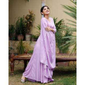 Conjunto de Traje de Satén Morado Iris Liliac - Talla XS - Product Image 2