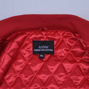 Veste universitaire vintage en satin pour homme, personnalisable avec lettres sur les manches, coupe ajustée, boutonnée, de qualité supérieure et tendance - Product Image 2