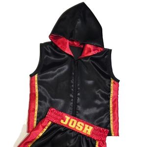 Conjunto de uniforme de boxeo personalizado, conjunto de ropa de artes marciales con estampado personalizado, conjunto de pantalones cortos y chaleco de boxeo para deportes al aire libre - Product Image 1