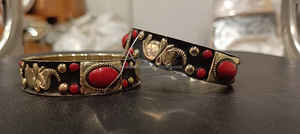 Conjunto de Brazaletes Ajustables de Latón Hechos a Mano de Lujo Modern Muse con Personalización, Joyería de Diseño Moderna para Mujer - Product Image 3