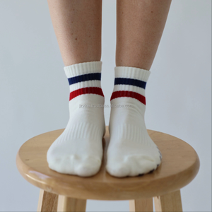 <b>Custom</b> Logo Dual Side <b>Grip</b> <b>Socks</b> Anti Slip Pilates Yoga Sports <b>Socks</b> for Women - Product Image 4