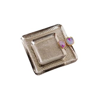 Plateau en acier inoxydable martelé de qualité supérieure, design moderne, plateau décoratif pour servir les aliments, pour hôtels et restaurants. - Product Image 1