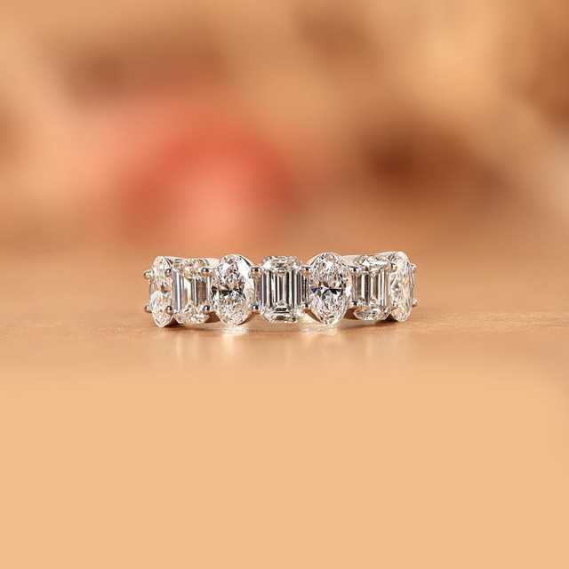 Stackable Band Emerald and Oval Cut Diamond Seven Stone Rings CVD 10K Solid Gold Surprise Wedding Party Jewelry For Bride Charm