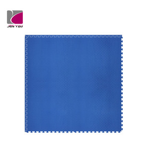 Suelo Antifatiga a Cuadros de 20 mm de Grosor para Prácticas de Artes Marciales de Larga Duración - Product Image 3