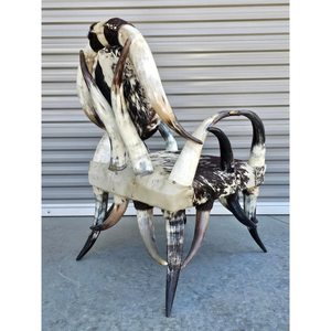 Chaise en corne de buffle avec revêtement en cuir de vache, meubles faits à la main sur le thème animalier, objet d'art de collection, artisanat naturel, décoration - Product Image 4