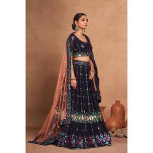 Ensemble de Lehenga Choli et de Dupatta pour femmes, vêtements de fête de créateur - Product Image 4