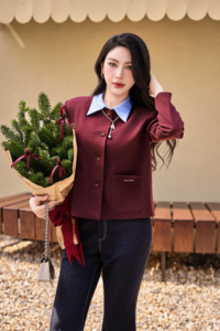 Blazer Elegante Borgoña de Manga Larga para Mujer con Cuello de Contraste Desmontable, Corte Regular, de un Solo Botón SELENE - Product Image 6