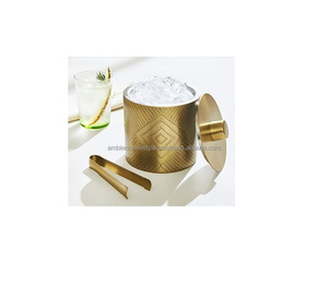 Cubo de hielo clásico de acero inoxidable con acabado pulido, ideal para enfriar vino, servir champán y uso en bares. - Product Image 6