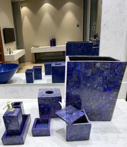 Ensemble de salle de bain imperméable en résine, quatre pièces |   Distributeur de savon à motif tourbillonnant fait main - Product Image 2