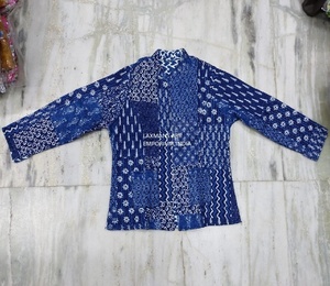 Colorido algodón Patchwork impreso hombres cremallera sudaderas con capucha invierno chaquetas largas al por mayor proveedor de la India - Product Image 3