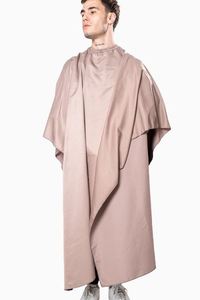 ผ้าคลุมตัดผมคุณภาพพรีเมียมแบบสั่งทำได้ ราคาขายส่ง พร้อมปักโลโก้ ผ้าคลุมทำผมโพลีเอสเตอร์สำหรับร้านเสริมสวย - Product Image 3