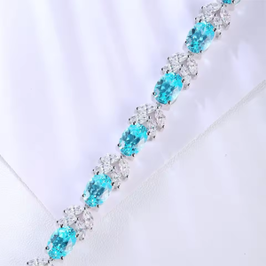 Bracelet en argent pour femme avec diamants taille ovale et pierres d'aigue-marine, style classique, à porter au quotidien - Product Image 2