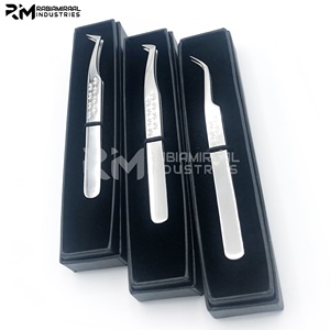 Pinzas para pestañas RMI Professional de acero inoxidable de alta calidad con punta de fibra a 75 grados y diseño Big Kitty. - Product Image 6