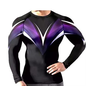 Camiseta de Compresión Unisex Personalizada de Fábrica OEM con Protección UV, Sublimación y Estampado Completo en Poliéster, Venta al Por Mayor - Product Image 4