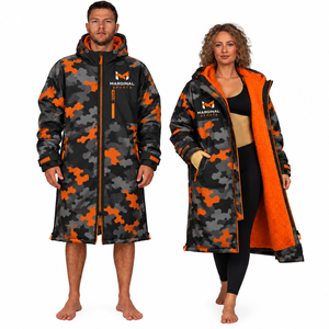 Robe de change imperméable camouflage personnalisée, doublée en polaire Sherpa, poncho de surf coupe-vent à séchage rapide, pour la plage et la piscine - Product Image 1