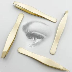 Juego de Pinzas para Cejas de Acero Inoxidable con Punta Inclinada y Color Personalizado - Product Image 3