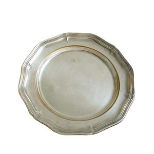 Assiette de présentation ronde de 14 pouces, style floral, en laiton, pour restaurant, événements, vaisselle de table, réutilisable, qualité alimentaire - Product Image 1