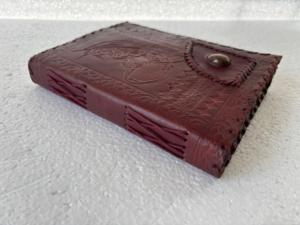 Diario de Cuero con Grabado de Dragón y Piedras Curativas, Grimoire Antiguo Hecho a Mano, Cuaderno de Dibujo de Dragón 3D Vintage, Regalo - Product Image 3