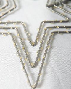 Adorno de estrella de alambre hecho a mano para la punta del árbol de Navidad, estrella con marco de metal para luces LED, decoración brillante para el árbol de Navidad en casa. - Product Image 3