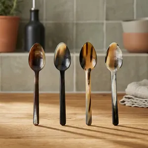 Cuillère de service en corne, faite à la main, polie miroir, ustensile de service en corne naturelle, cuillère décorative pour la cuisine, la table à manger, la maison, le restaurant - Product Image 1