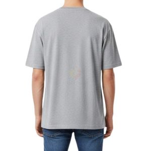 เสื้อยืดผู้ชายสีเทาอ่อน ทรงหลวม คอวี ผ้าฝ้ายย้อมแบบ Bio Washed สวมใส่สบาย ขายส่งเสื้อยืดผู้ชาย - Product Image 4