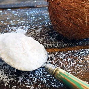 Ingrediente para Repostería, Coco Deshidratado en Hojuelas Finas y Medianas, Alto Contenido de Grasa 65%, Bajo Contenido de Grasa 35%, 10kg 25kg, Fábrica en Vietnam - Product Image 1