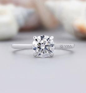 Bague de fiançailles et de mariage pour homme en or blanc 18 carats avec moissanite taille brillant simple de 1,00 carat, cadeau tendance pour demande en mariage ou anniversaire - Product Image 6